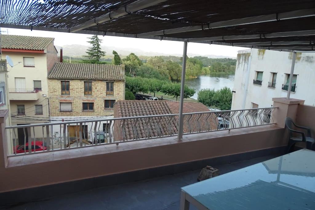 Casa Acogedora Con Barbacoa Miravet Exterior foto