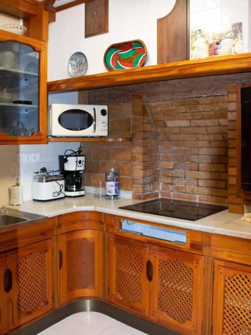 Casa Acogedora Con Barbacoa Miravet Exterior foto