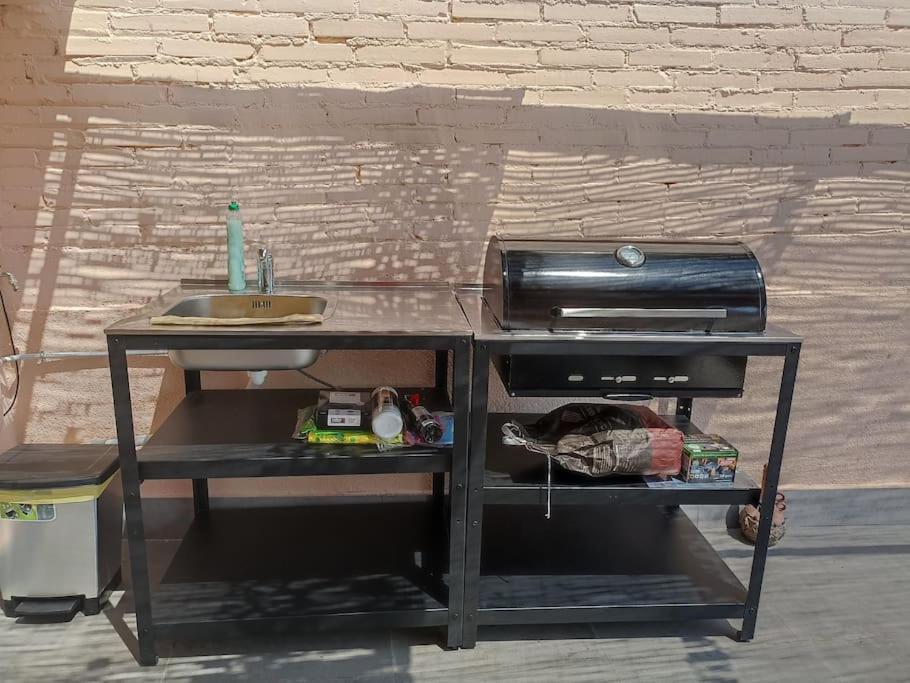 Casa Acogedora Con Barbacoa Miravet Exterior foto